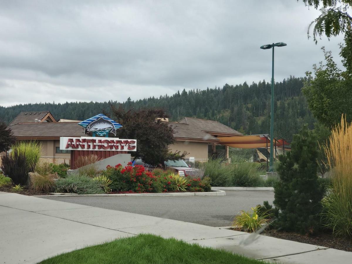 Huetter Lane Hotel Exterior photo